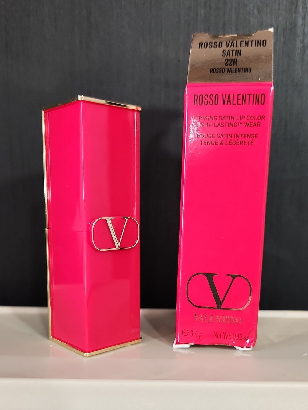 Rosso Valentino Satin 22R Lipstick -